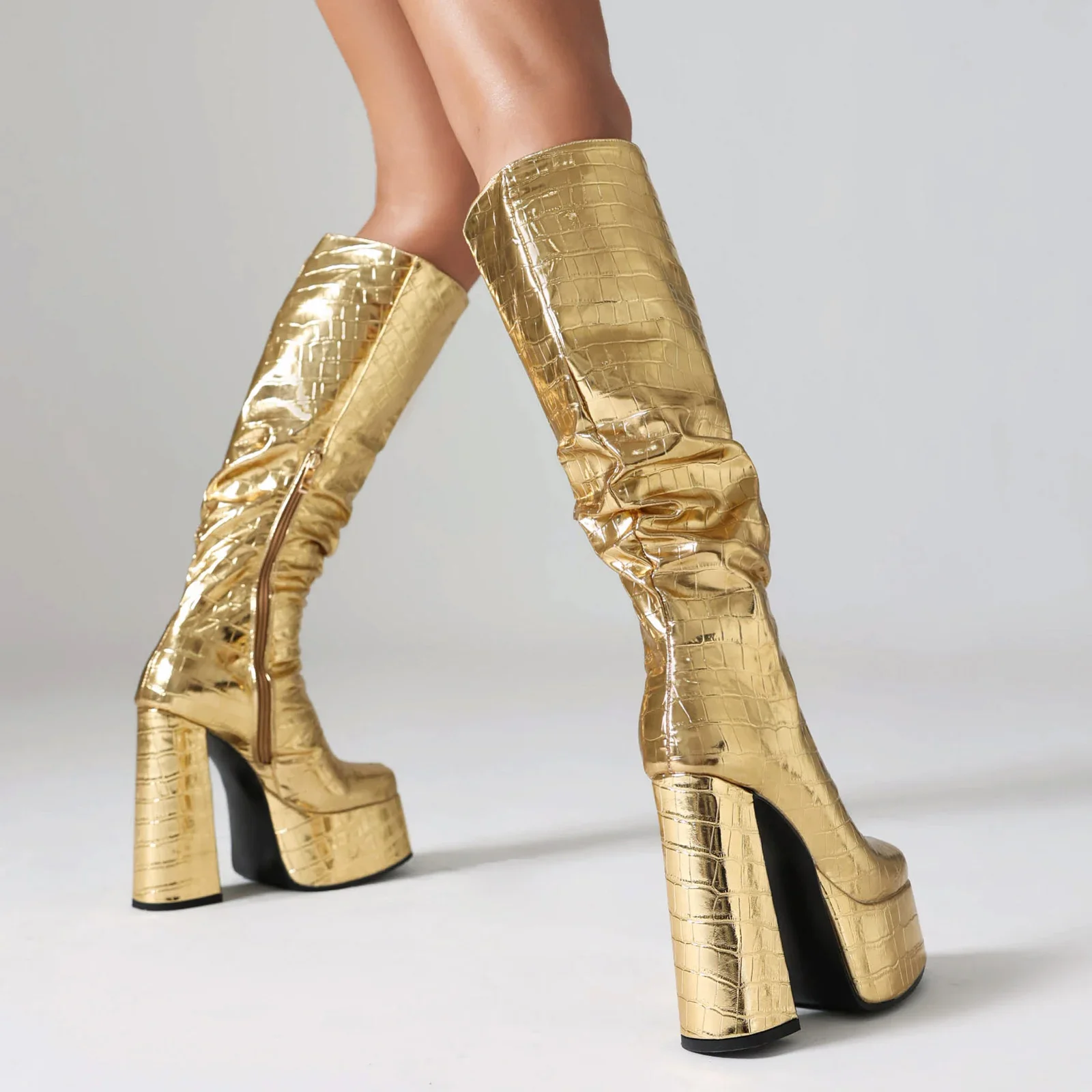 Shiny Silver Women Pleated Pla – Winter Clothing Material recenzja i cena